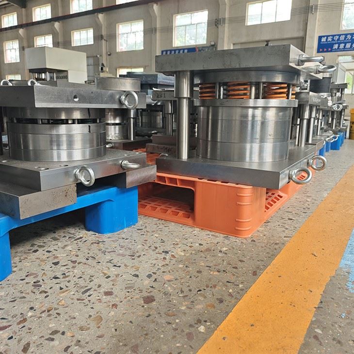 Low-Volume Simple Die Tooling | Custom Single-Stage Stamping Dies best Low-Volume Simple Die Tooling | Custom Single-Stage Stamping Dies best